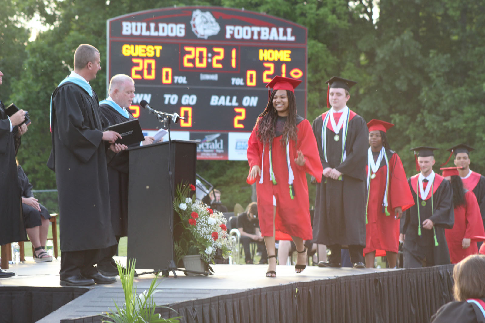 John Hardin seniors, family return to traditions